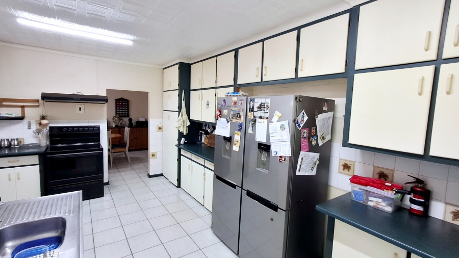 4 Bedroom Property for Sale in Vaalpark Free State